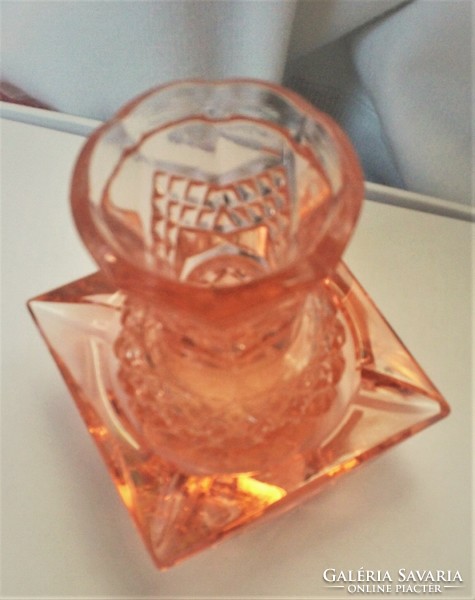 Salmon pink special crystal glass ashtray and violet vase, can be given as a gift