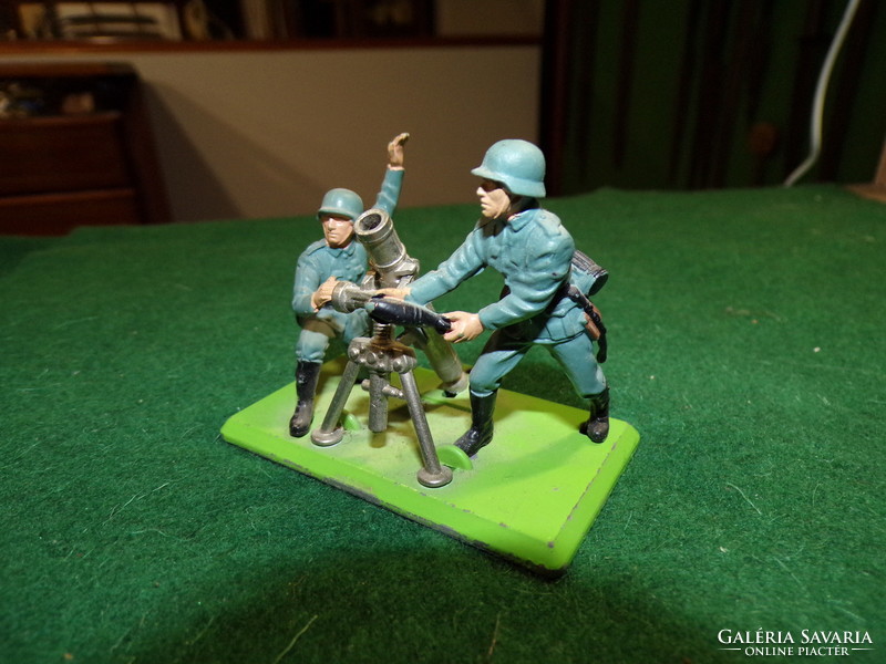 II. Vh. German mortar soldiers (English deetail production)