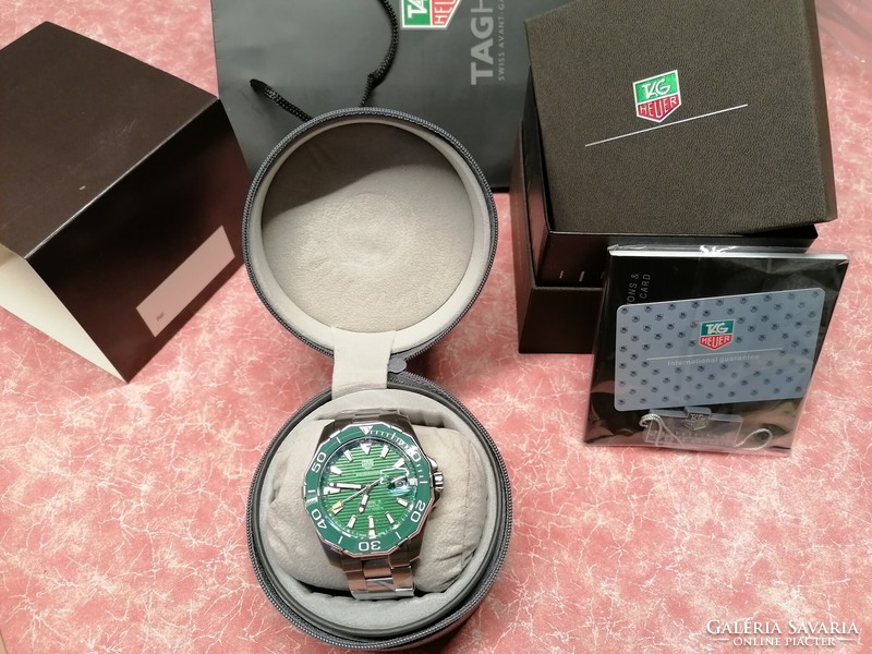 Tag heuer hulk aquaracer men's watch for sale with full set