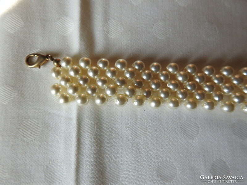 Vintage multi-row pearl necklaces