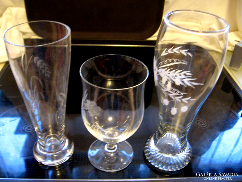 3 pieces of fancy beer glasses