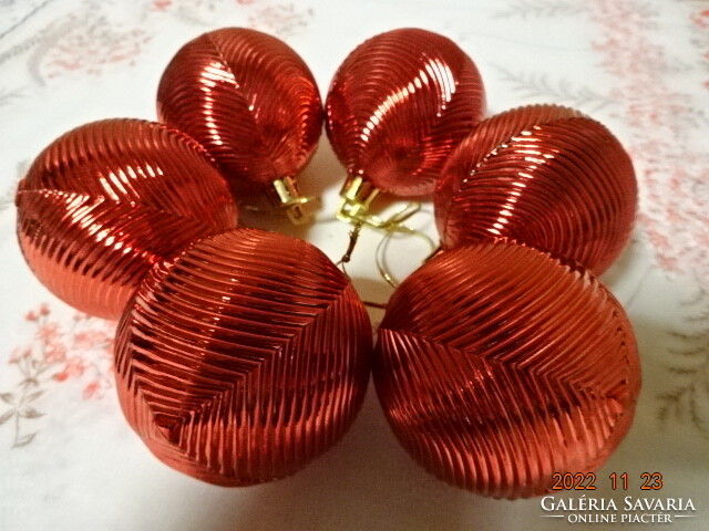 Karácsonyi piros gömb, hat darab, átmérője 5,5 cm. Vanneki! Jókai.