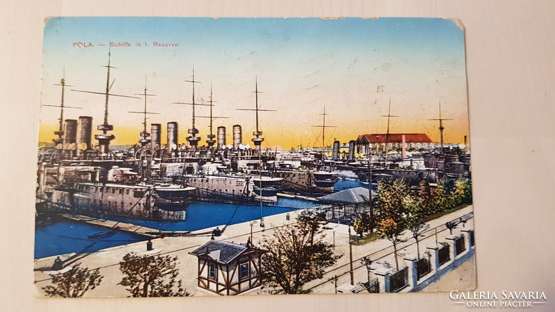 Pula, Pola, hajók, kikötő régi képeslap 1914