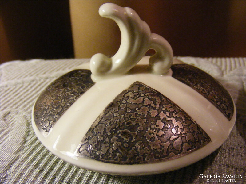 Porcelán bonbonier cukortartó platina dekorral