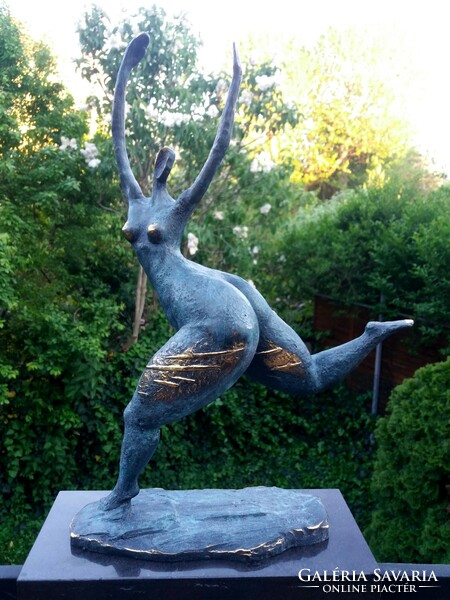 Running female nude - art deco bronze statue
