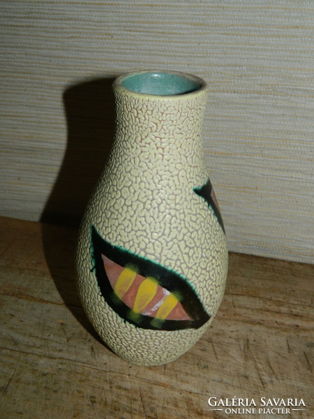 B. Várdeák Ildiko ceramics