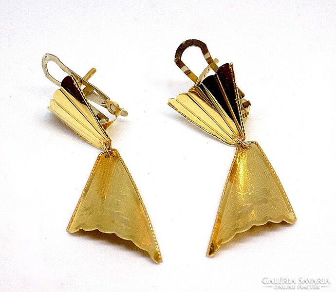Gold dangle earrings with rose pattern (zal-au113655)