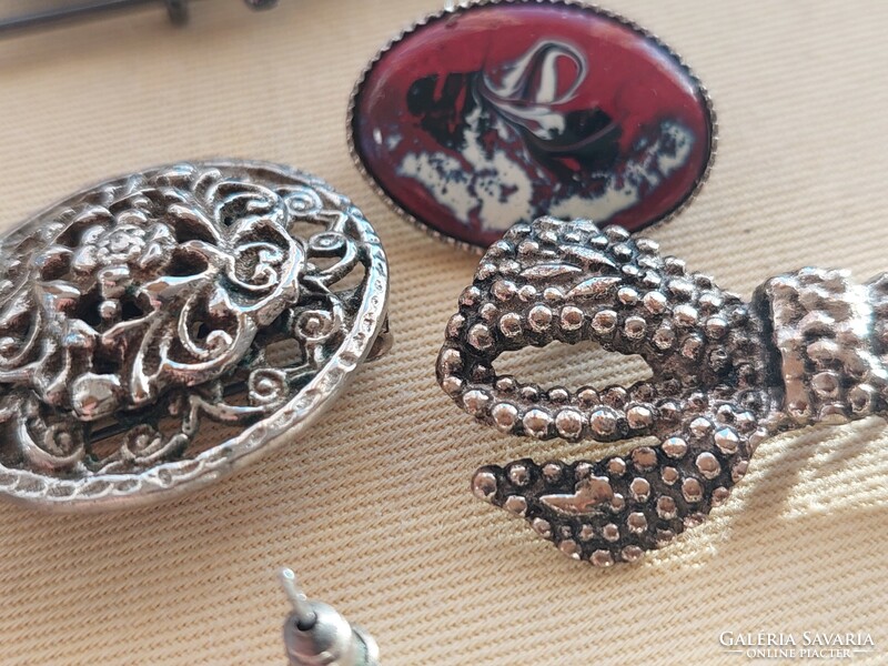 Brooches are also in good condition + 1 earring
