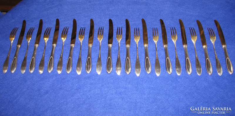 Elegant antique silver Egersdörfer dessert plate, in box, 12 silver forks and knives, between 1850-1899