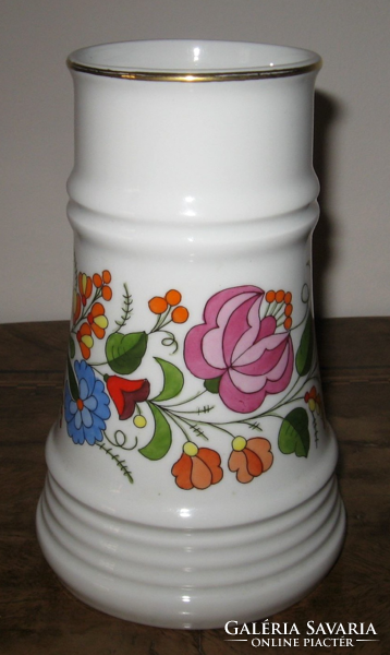 Beautiful hand-painted porcelain jug from Kalocsa