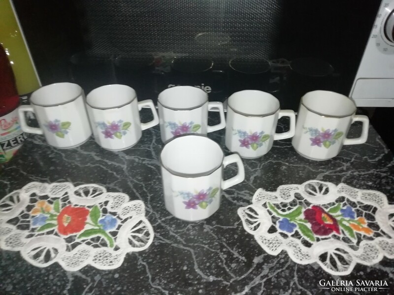 Violet coffee set, the pieces shown in the pictures
