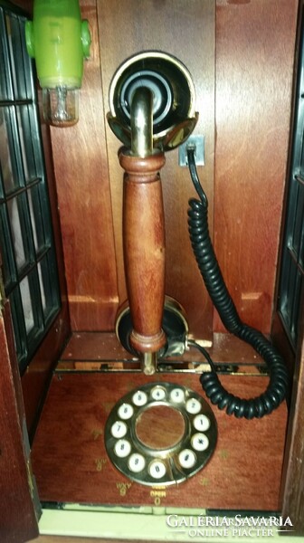 English nostalgia phone booth