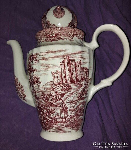 Spectacular, flawless burgundy earthenware 25 cm tall jug from the rural castles series