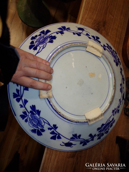 Antique Japanese porcelain plate - 42 cm in diameter