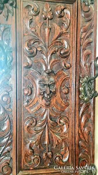 A597 antique renaissance, richly carved coat hanger, rack