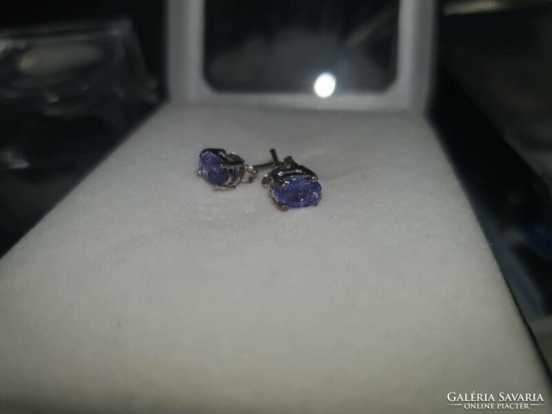 925 sterling silver stud earrings with a real 6x4mm tanzanite stone