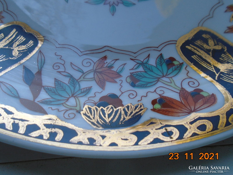 Special opulent hand-painted black gold bird and flower Chinese decorative bowl, with interesting 2 markings