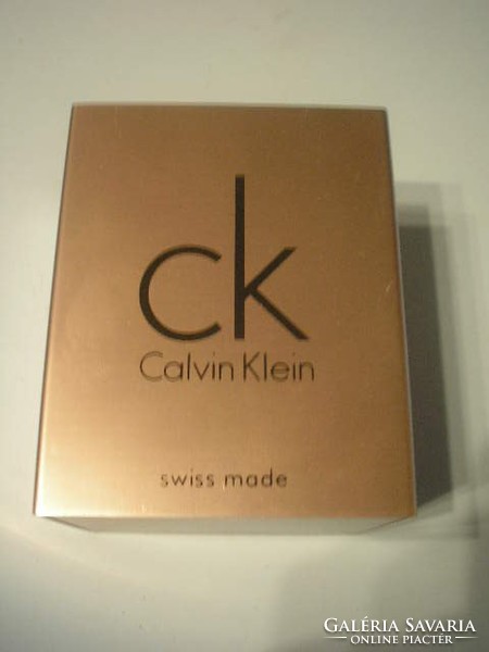 E5 Calvin Klein ródiumos Usa vízálló karóra + fém dobozával speciális lágy esésű fém szövet szijjal