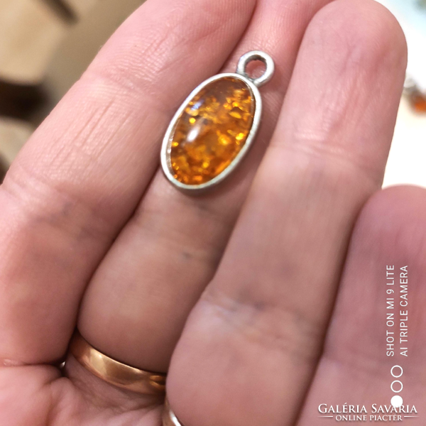 Silver amber pendant without hook 1.8 * 1 Cm