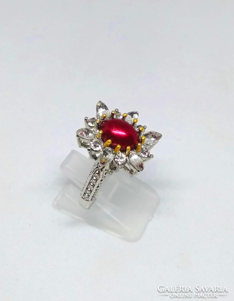925-S filled silver (gf) ring with burgundy stone and cz crystals