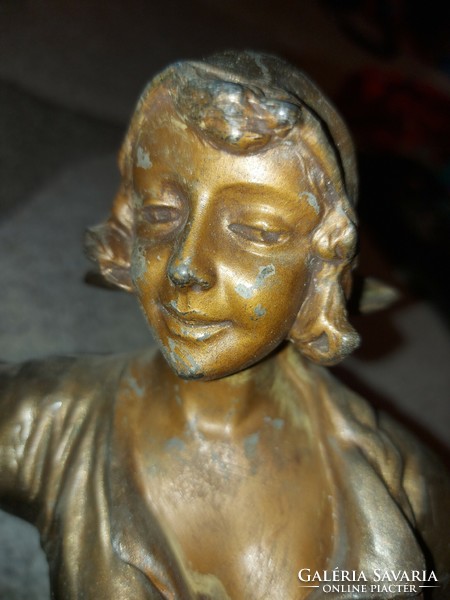 Antik, 44 cm magas ón, vagy spiáter női szobor