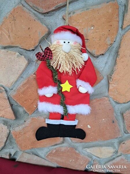 Santa Claus door decoration is a piece of Christmas nostalgia