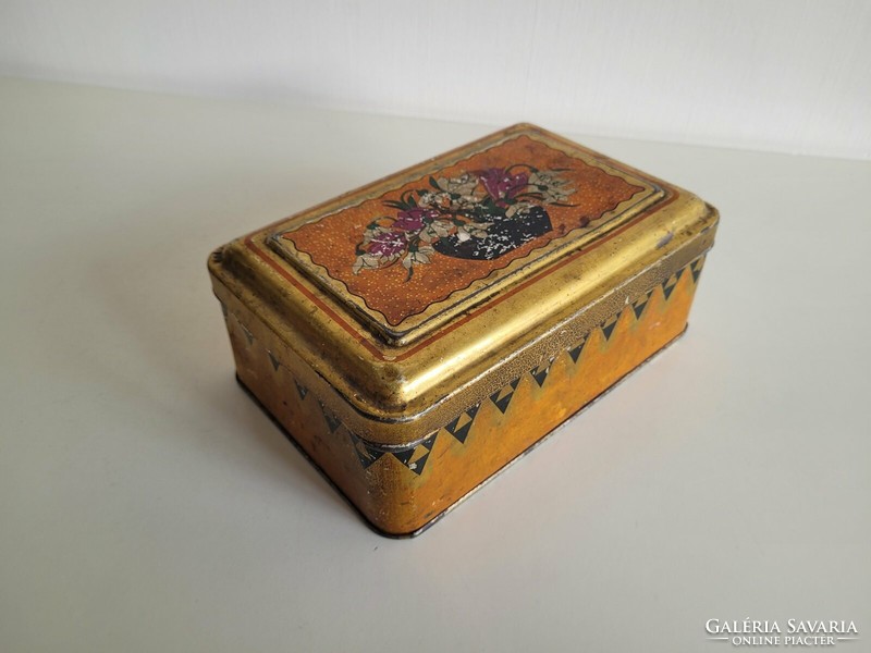 Old metal box with snow flower pattern, vintage Saint Stephen chicory coffee supplement box