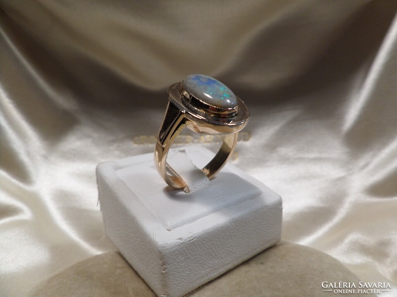 Arany gyűrű hatalmas opállal