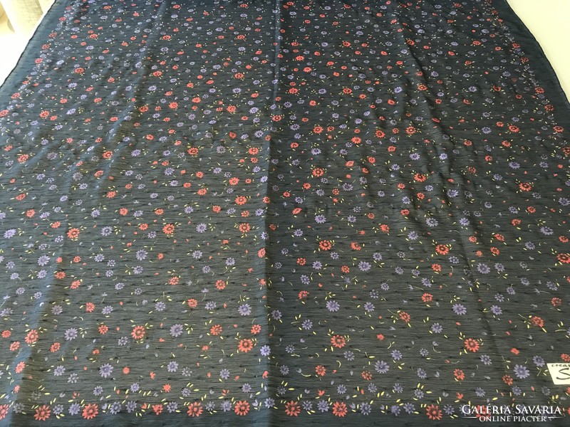Francia selyemkendő, Creation Sophisticato, 90 x 90 cm