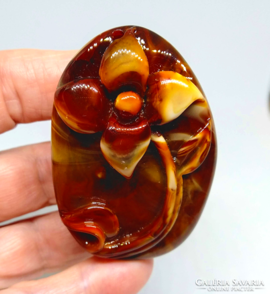 Imitation red amber (epoxy resin) flower pendant pearl