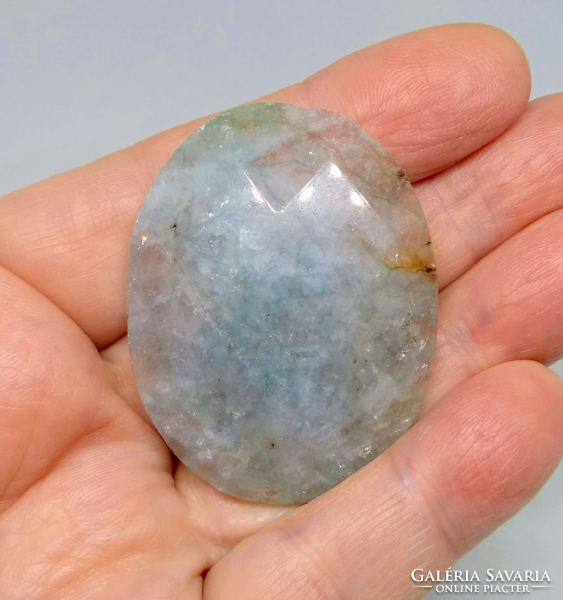 Polished aquamarine mineral cabochon q67832