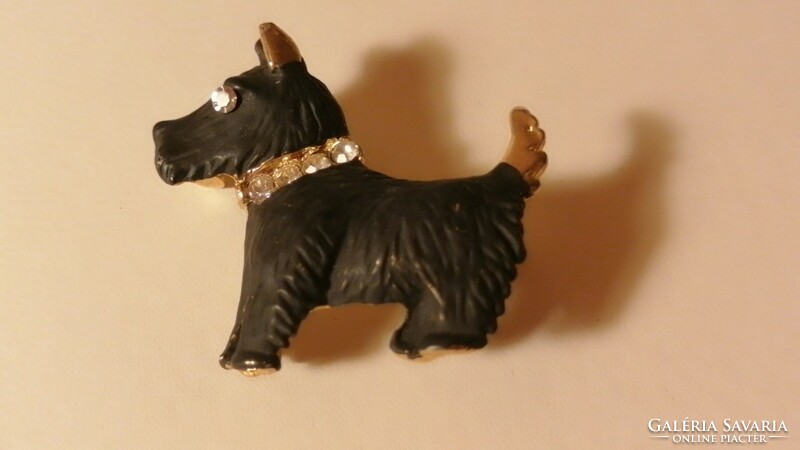 Aranyos fekete kutyus bross 11.