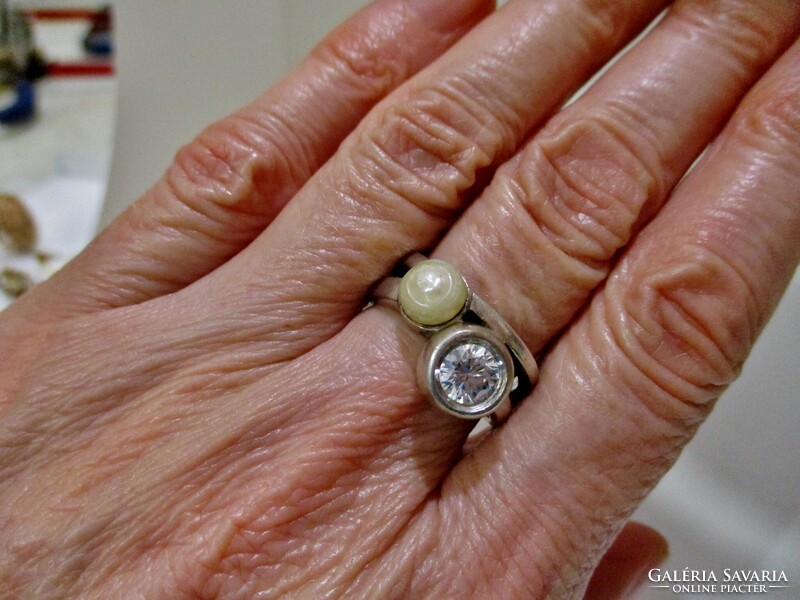 Beautiful old handmade silver ring with pearls and cubic zirconia