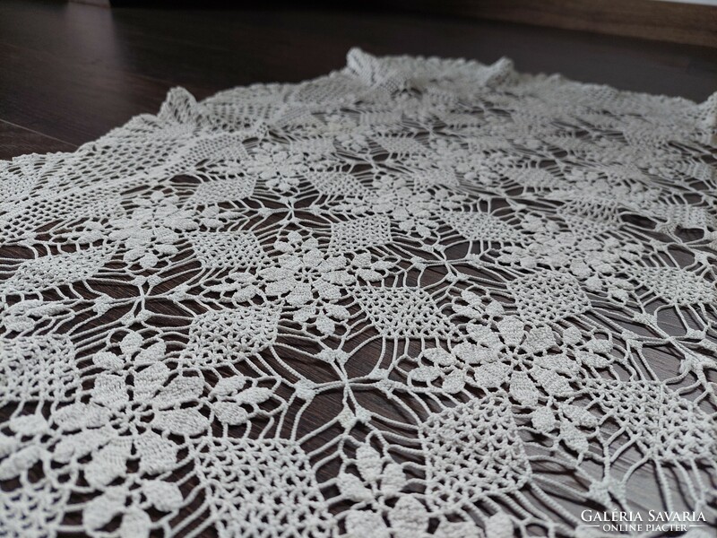 Crochet tablecloth 76 x 76 cm in good condition kept in a cupboard