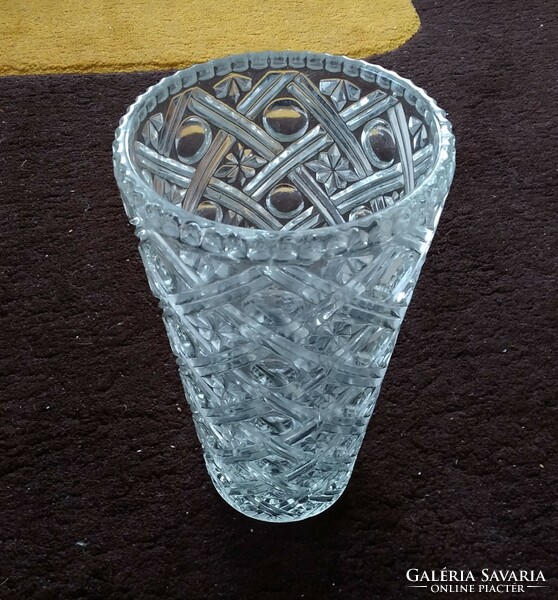 Lead crystal vase (26.5 cm high)