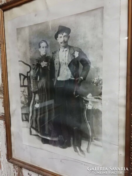 Old large size photo, early reproduction, enlargement of a smaller image, originally a 19th century photo