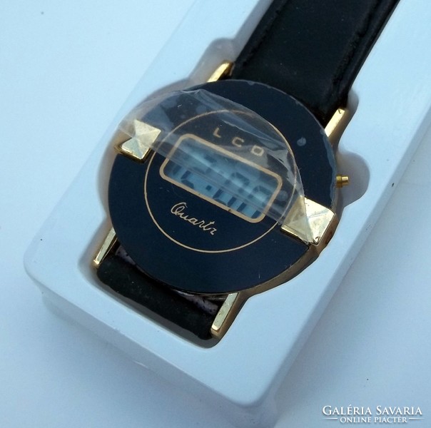 New retro quartz women's watch