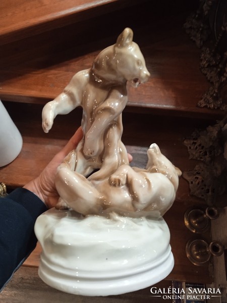 Zsolnay porcelán birkózó medvék szobor, 30 cm-es magasságú