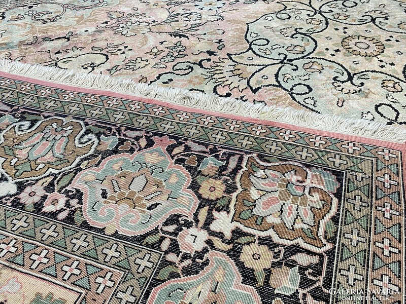 Silk hand knot. Persian carpet 280x186 cm