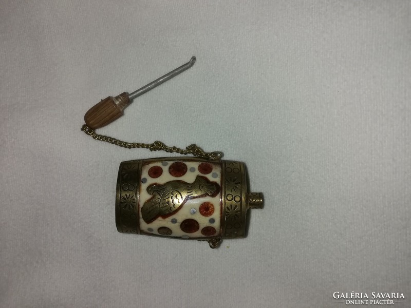 Rare, vintage snuff holder for collection