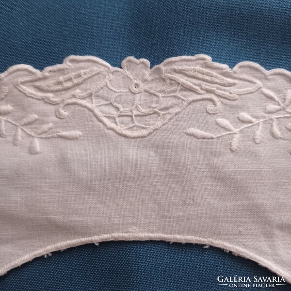 Antique hand-embroidered white collar