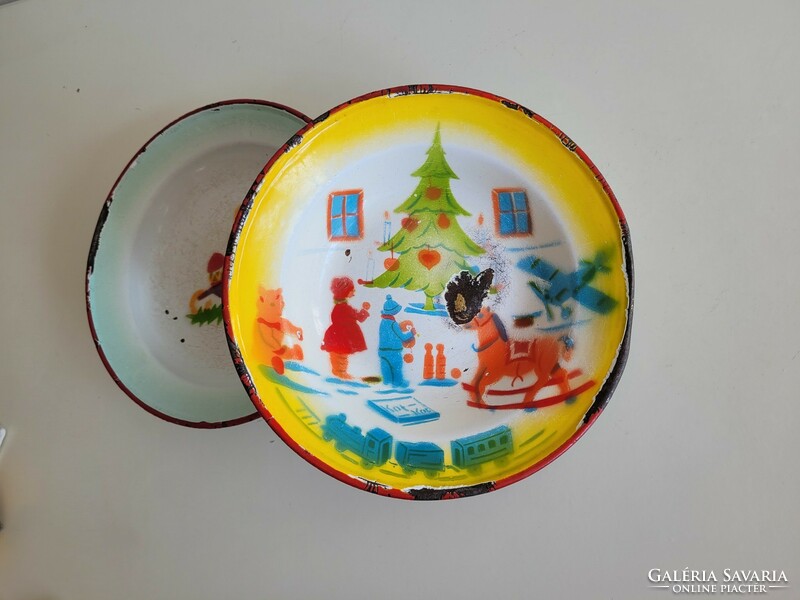 Old vintage 3 pcs enameled children's plates Easter bunny Christmas pattern enamel plate lampart