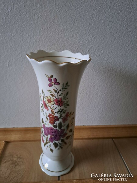 Zsolnay kézzel festett virágmintás váza