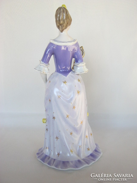 Raven porcelain baroque lady woman with mirror