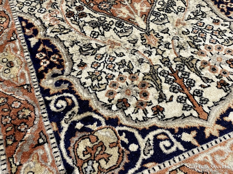 Iran Tabriz világos perzsaszőnyeg 110x65cm