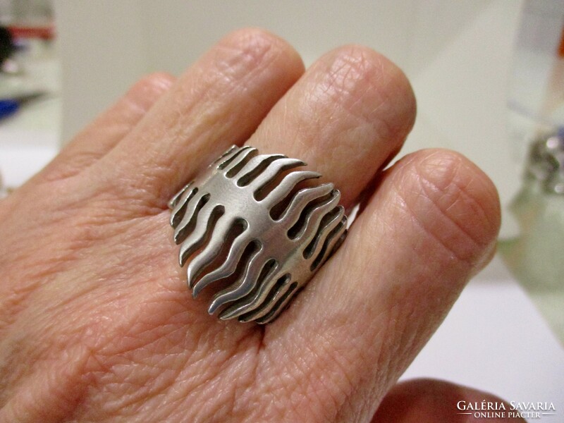 Beautiful handcrafted silver ring