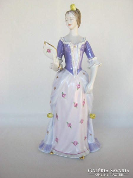 Raven porcelain baroque lady woman with mirror