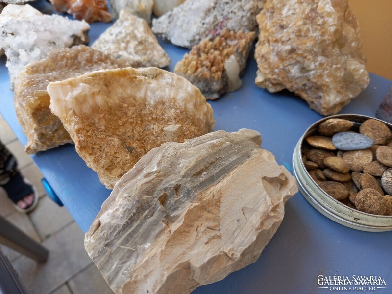 Bakony, Eszaki közephegység és Mecsek bányáiból kikerült tekintelyes rögök  kb 18db eladó