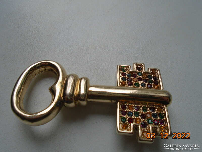 LERITZ jelzéssel aranyozott vintage nagyobb kulcs bross apró színes kövekkel