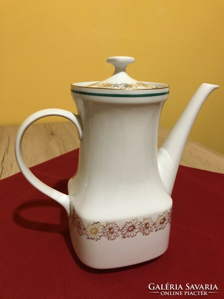 Tea jug, spout